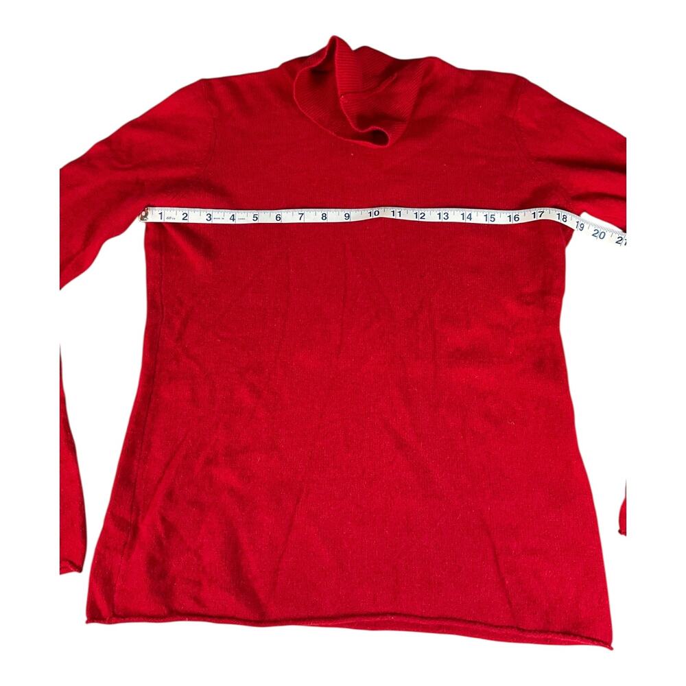 Neiman Marcus 100% Cashmere Red Turtleneck Sweater (Size [insert]) - Picture 8 of 10